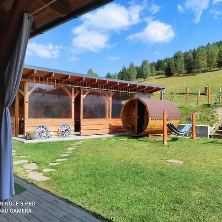 Lomnanka بيت للعطل Lomna