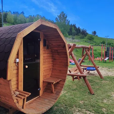 Lomnanka بيت للعطل