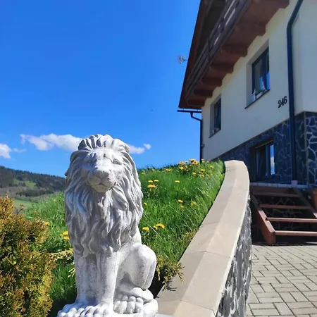 Lomnanka بيت للعطل *